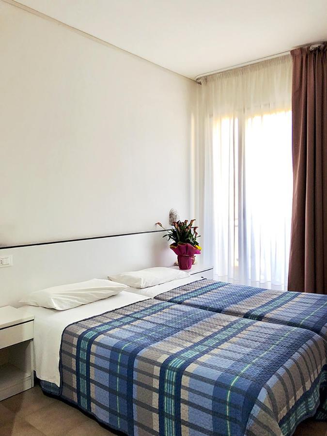 Hotel Ondina Lido di Jesolo Exterior photo